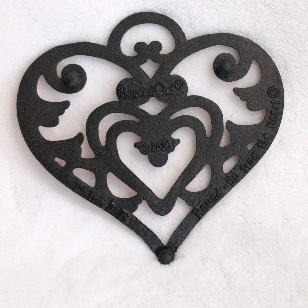 Pampered Chef Trivet Copper Heart Cast Iron Scroll 2006 Round Up from the Heart